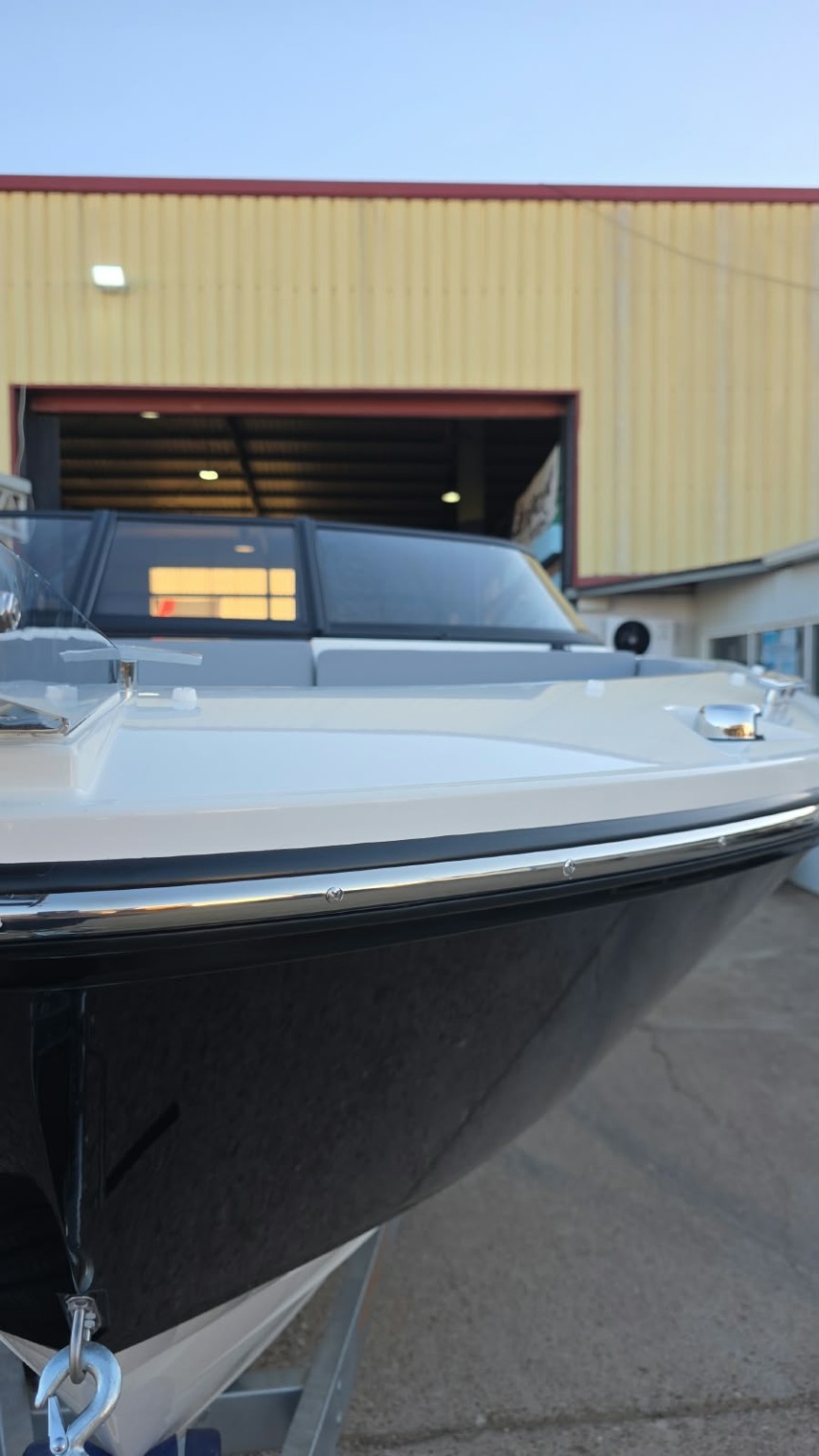 Bayliner V20 2027, fotografía 14